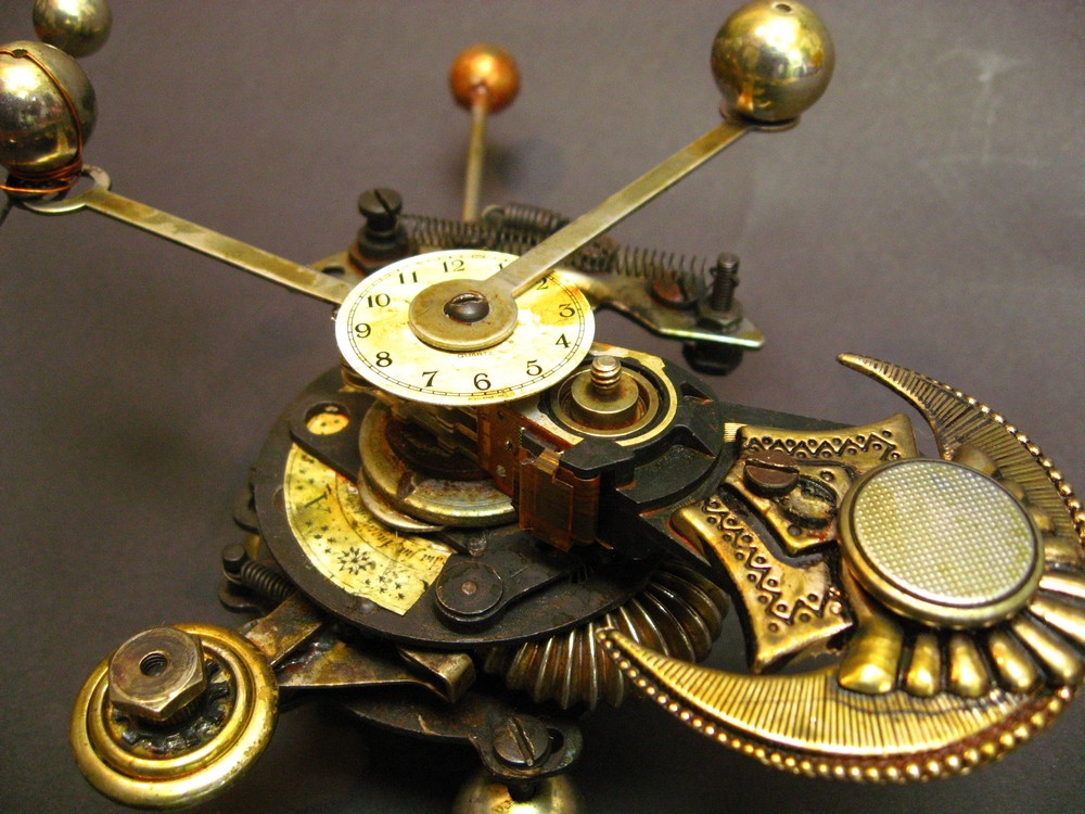 Steampunk+Slimline+mobile+phone+054